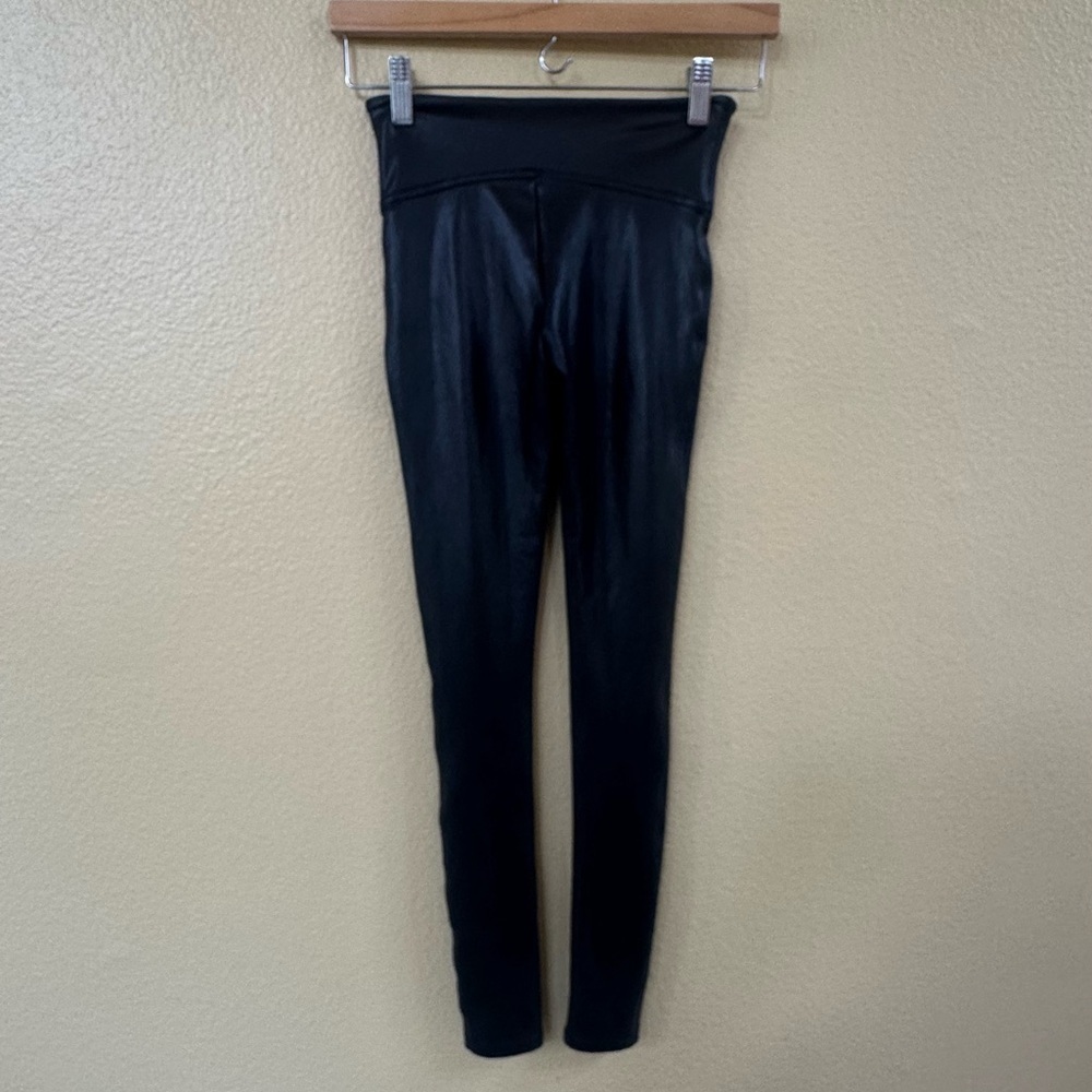 SPANX "Faux Leather Leggings"
Black Size XS New Without Tags! - Picture 7 of 9
